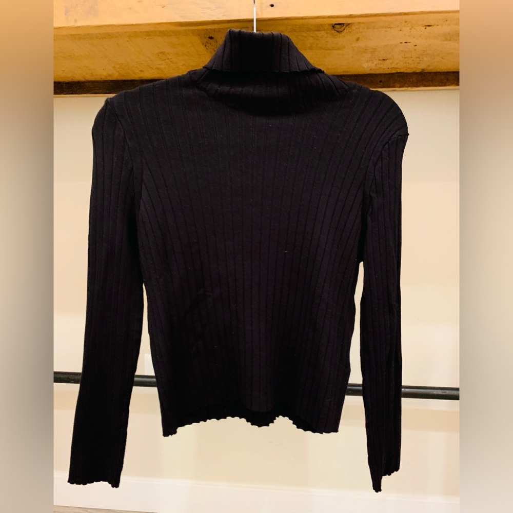 H&M Divided Black Ribbed Turtleneck Sweater L